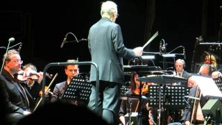 Ennio Morricone quotChi Mai Le Professionnelquot  Live  Bercy Paris  04022014 HD [upl. by Ylra]