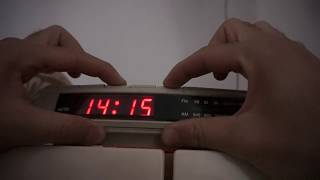 How to set the time on an old Digital Clock Radio [upl. by Sokil711]