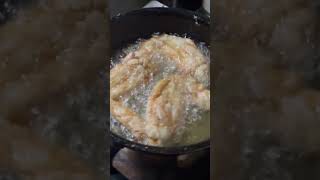 ✨frying chicken wings ✨ trending food friedfood asmrsounds fyp [upl. by Clara328]