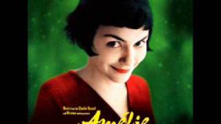 Amelie OST 15  Soir de fête [upl. by Einehpets658]