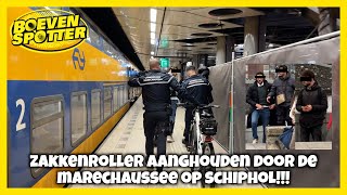 BOEVENSPOTTER ZAKKENROLLER AANGEHOUDEN DOOR DE MARECHAUSSEE OP SCHIPHOL 201 [upl. by Odlareg279]