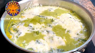 Pollo Con Rajas y Crema [upl. by Vassili632]