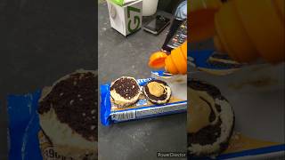 Oreo Cakesters with Reeses PB Oreo oreocake Reeses penutbutter tastetest silly yummy [upl. by Aelegna]