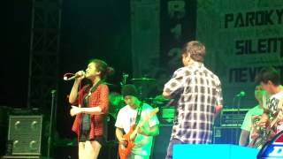 Hari ng Tondo by Gloc9 with Denise at UP Fair Bulkantahan [upl. by Atiuqad732]