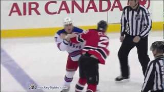 Brandon Dubinsky vs David Clarkson Dec 20 2011 [upl. by Aleacin]