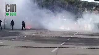 RomaLazio scontri fra ultras in zona Olimpico interviene la polizia [upl. by Fem401]