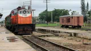 Locomotora Rusa TGM 37006 partiendo de Ciego en el tren local a Limones PalmeroMOV [upl. by Leidgam624]