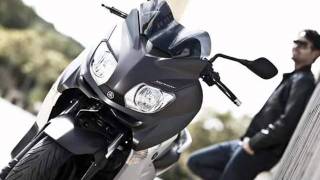 Yamaha XMAX 125 [upl. by Airotel]