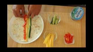 Koken met Mo  Recept vegetarische tortilla wraps hapjes [upl. by Nelloc]