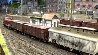 Modellbahn H0 Realistik Rangier und Güterzugverkehr in EschwegeWest [upl. by Leotie657]