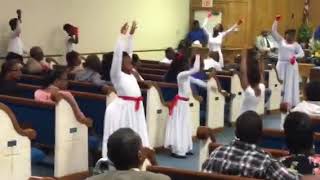 The Georgia Mass Choir Joy ft Kirk Franklin Praise Dance [upl. by Peti]