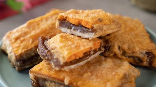 Pan Fried Nian Gao  年糕  Chinese New Year Vlog amp Recipe [upl. by Tucker]