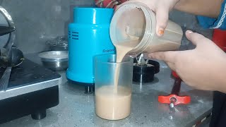 Oreo shake in a small mixer [upl. by Nuahsor585]