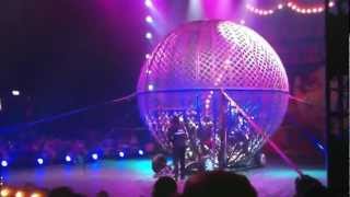 Medrano Circus accident 25122011התנגשות אופנועים קרקס מדראנו [upl. by Aihsram774]