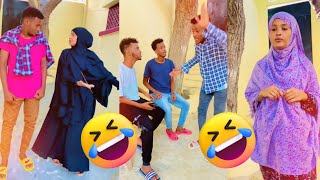 Ila daawo Qosolka aduun isbuucaan Somalida [upl. by Airec721]