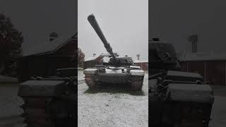 Snowy Tanks ❄️☃️thetankmuseum snowy christmas [upl. by Eugaet]