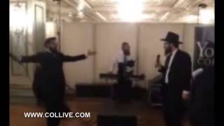 Benny Friedman sings at a wedding when the electricity goes out [upl. by Parthen]