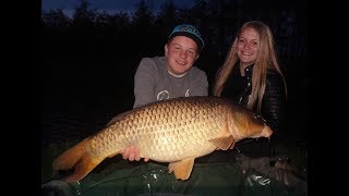 Karpervissen op een park water 2018  5 vissen met een kijker amp Dwfishingteam [upl. by Annaesor]