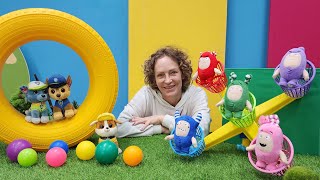 Ballbecken für die Paw Patrol  Nicole baut ein Karussell  Farben Lernen leicht gemacht [upl. by Hatti]