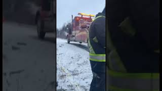 Heavy duty tow truck in Canada kingtowing canadatruckers truck trending trendingshorts [upl. by Asinla]