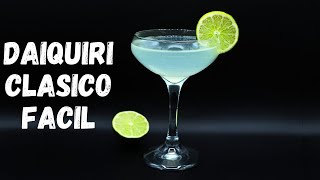 Como Preparar un Daiquiri Clasico  Coctel Facil de Preparar [upl. by Bonni]