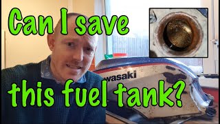 Attempting to remove the rust from the fuel tank on my barn find Kawasaki GPZ900R [upl. by Eetsim]