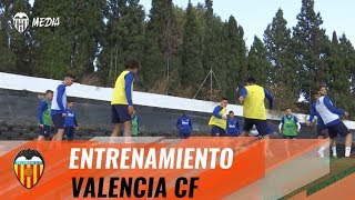 EL VALENCIA CF ENTRENA CON LA MENTE PUESTA EN EL PRÓXIMO PARTIDO DE LALIGA ANTE EL REAL MADRID [upl. by Ycniuq]