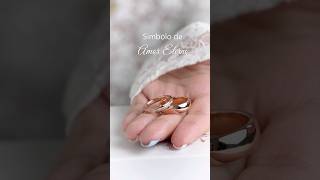 Los anillos de boda simbolizan el amor eterno y el compromiso dentro de una relación [upl. by Atikel]