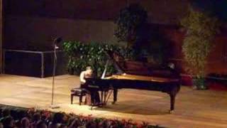 Ksenia Morozova suona la Rapsodia ungherese n 2 di Liszt [upl. by Kennedy]