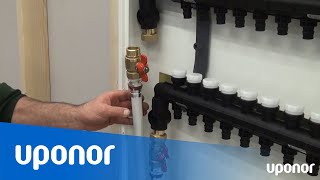 Installation uppfyllning och avluftning av Uponor Pro 1 QampE golvvärmefördelare i fördelarskåp [upl. by Anividul]