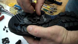 SPD Shimano Clipless Pedals  HowTo Guide  BikemanforU [upl. by Doralia]