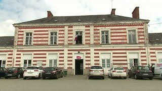 La renaissance de la gare de Pontivy un lieu chargé dhistoire • FRANCE 24 [upl. by Ramonda334]