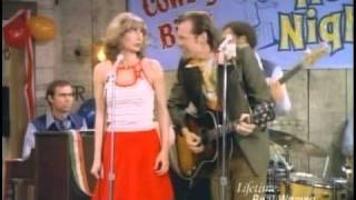 Laverne amp Shirley  Laverne and Lenny sing quotThe Lookquot [upl. by Hsirrehc506]