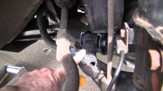 2006 Hyundai Tucson control arm bushing noise  dry lube [upl. by Yboj]