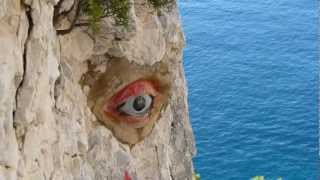 MYSTERIEUX OEIL DE VERRE DANS LES CALANQUES DE CASSISavi [upl. by Gombosi945]