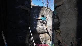 Tahoe Bouldering  quotDr Noquot V11 outdoorbouldering outdoorclimbing bouldering [upl. by Anthea]