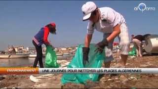 Une journée pour nettoyer les plages algériennes [upl. by Getraer]