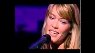 Cerys Matthews  Calon Lan Live [upl. by Manning]