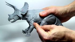 Beasts of the Mesozoic Ceratopsian Series SubAdult Triceratops Fine Cut Figure Preview [upl. by Anwahsed]