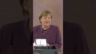 Angela Merkel Kanzlerin aD Dankesrede an ihren Mann bei Ordensverleihung Berlin 17042023 shorts [upl. by Eiboh153]