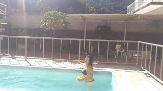 Na piscina com minha mana [upl. by Nevyar]