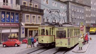 Straßenbahn H0  Regensburg 1964  Straßenbahnhaltestelle Kohlenmarkt  Diorama [upl. by Cadell]