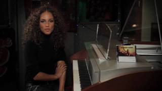 Alicia Keys shows her signature piano software  Native Instruments [upl. by Ahsika702]