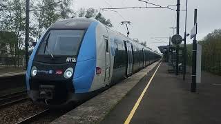 Spot en gare dOzoir la Ferrière  TER TRANSILIEN P RER E [upl. by Irakab]