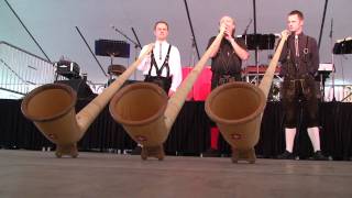 Hölzernes Glachter Alphorns Salzburger Echo Terribles Sands Regency in Reno Eurofest 2009 [upl. by Kcajyllib]