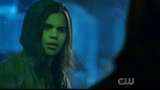 The Flash 6x05 Cisco finds Gypsys killer [upl. by Kenny]