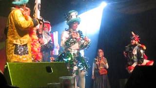 Prins Carnaval Verkiezing Aalst 2014 Optreden De Prinsengarde [upl. by Kcirdlek402]