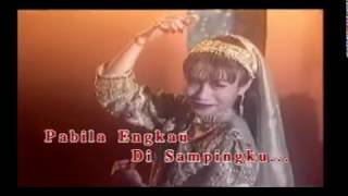 AMELINA amp SHEEDA  Secangkir Madu Merah KARAOKE [upl. by Auhsuj]