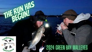 2024 Spring Walleye Fishing w Kings Reel Time Fishing  Trolling and Jigging action at Green Bay [upl. by Adanama610]