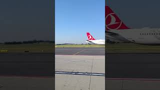 Epic Morning Traffic Nr1 airside aviation airplane airport planespotting [upl. by Ramilahs]